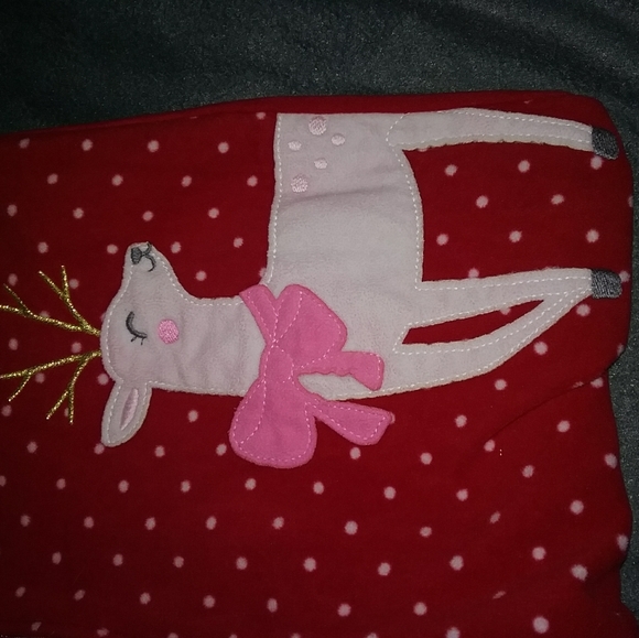 Carter's footed pjs - Picture 2 of 4